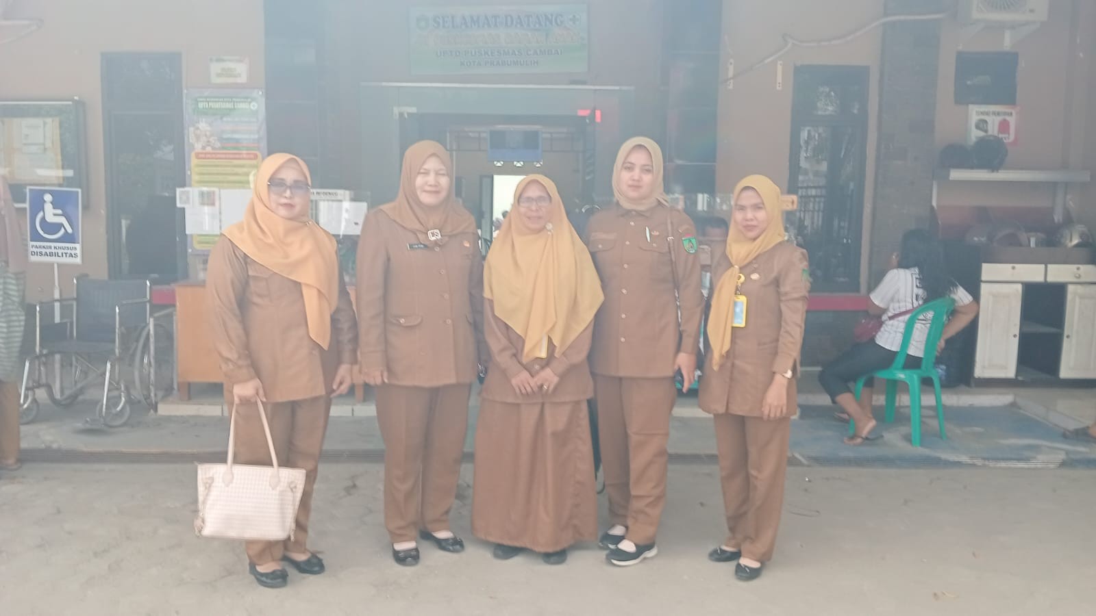 Kegiatan pembinaan pengelolaan pelayanan kesehatan usia pendidikan dasar oleh Dinkes